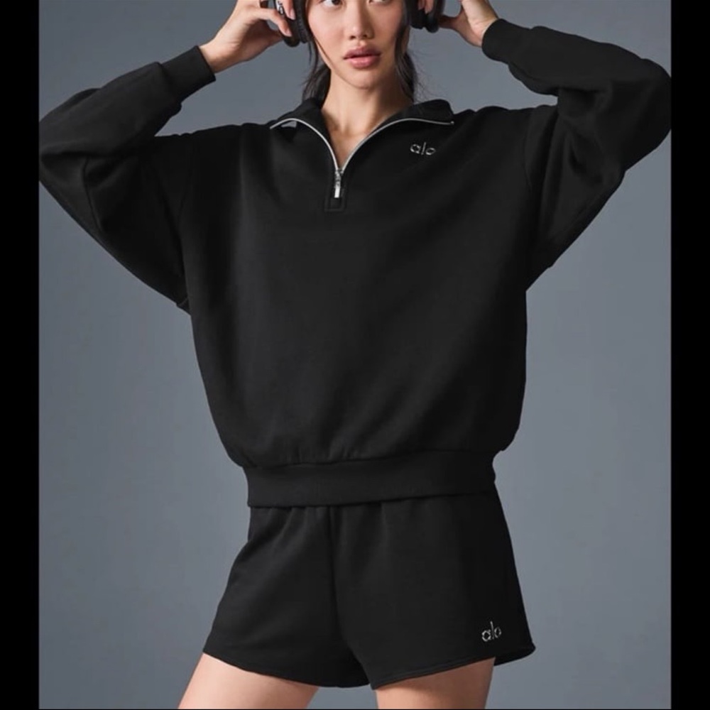 ALO Yoga Accolade Quarter-Zip Pullover and shorts set